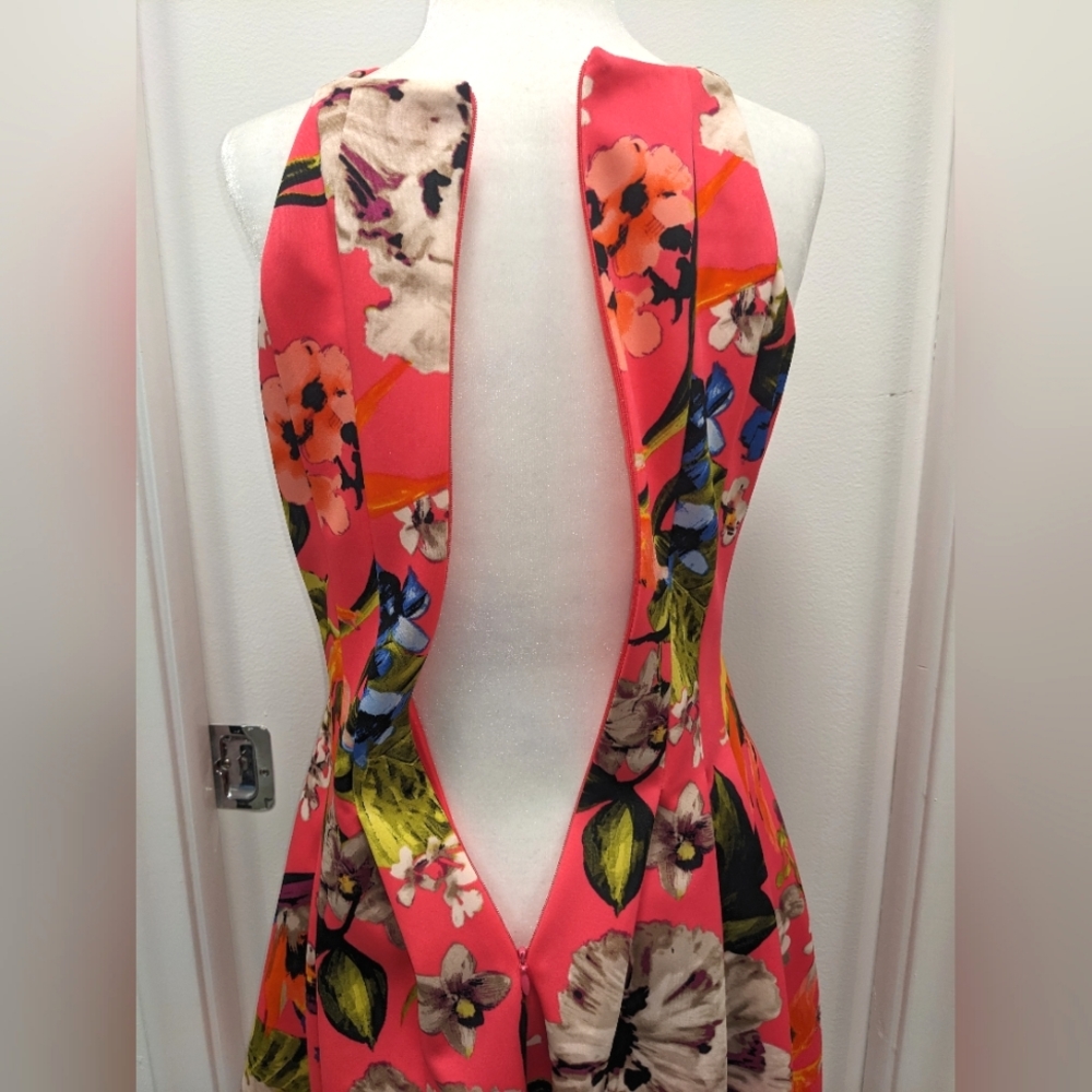 Vince Camuto Fit and Flare Floral Dress - Picture 7 of 8